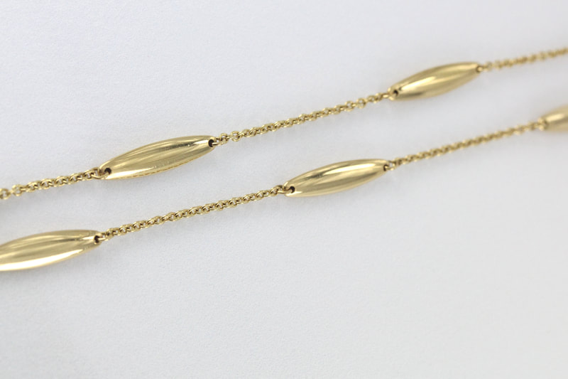 Yellow Gold Paddle Feature Necklace
